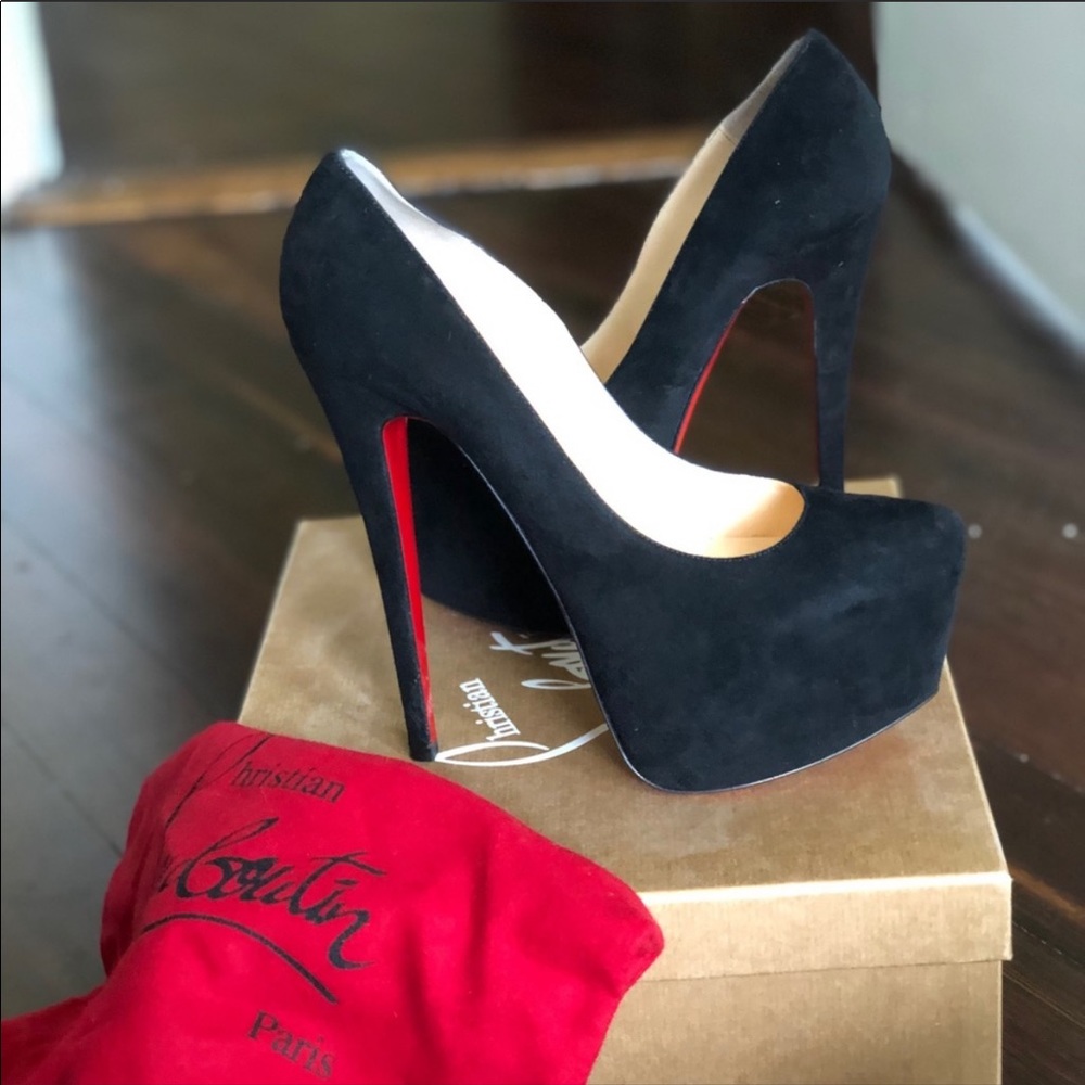 Christian Louboutin Daffodile Suede Pump